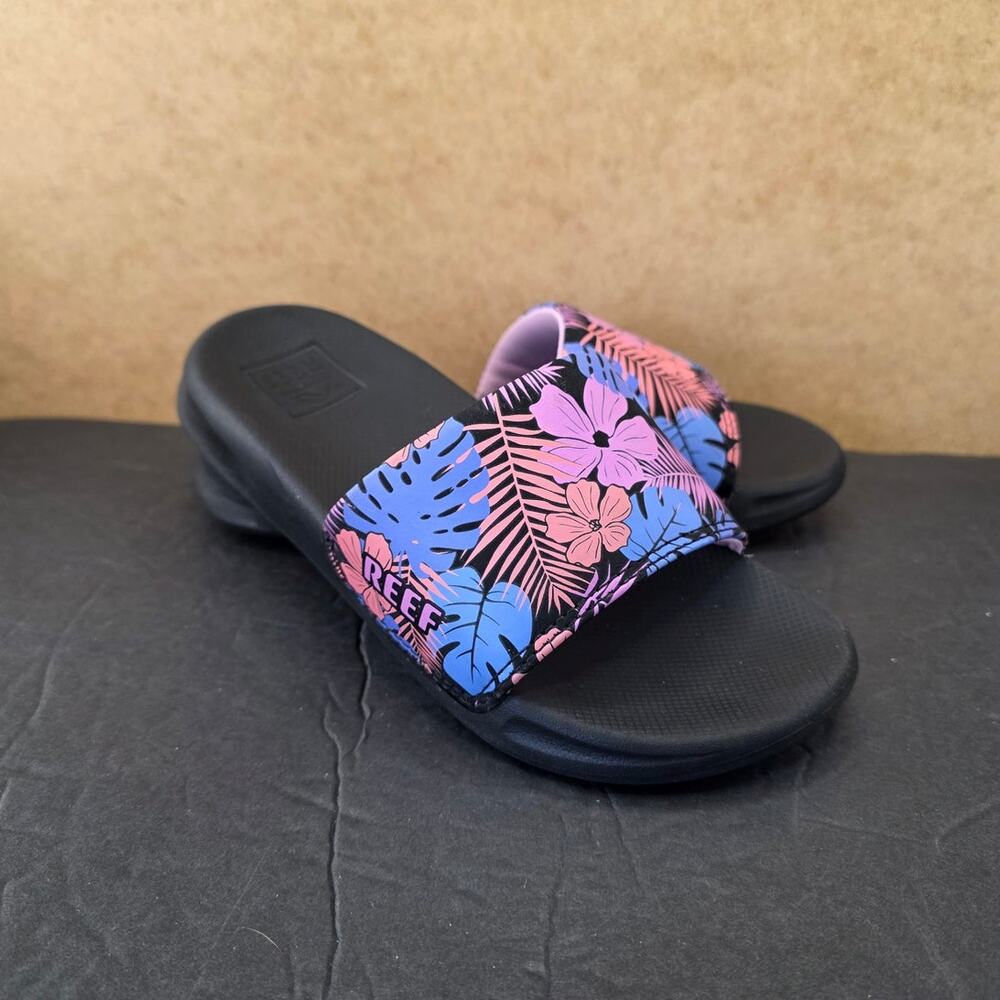 Reef Kids One Slide sandals Girls Size 2